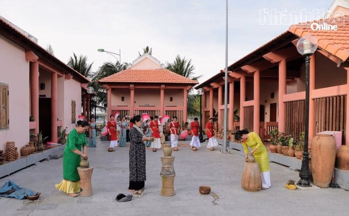 Nét văn hóa của làng gốm Bàu Trúc (xã Ninh Phước).