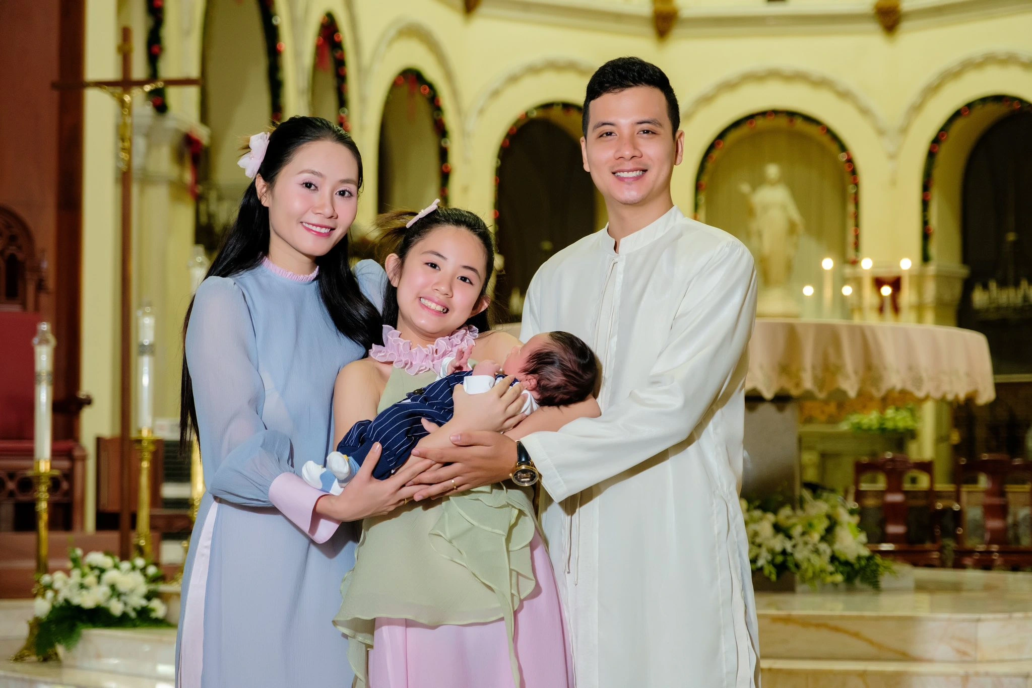 Cuộc sống viên mãn bên người chồng ngoài ngành giúp Thanh Hiền có điểm tựa vững chắc để phát triển sự nghiệp.